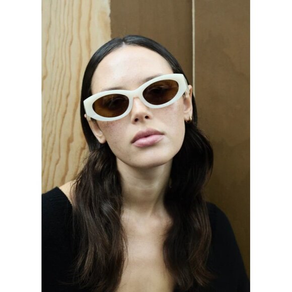 Edera Eyewear Margaux Sunglasses in Creamy Acetate - Picture 2 of 4